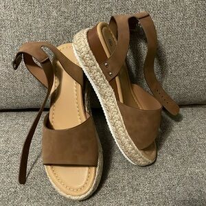 Women's Espadrille Sandal w/ Ankle Strap - Size 8 (CN40)